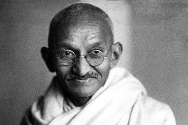 #Mahatma #gandhiदेश मना रहा महात्मा गांधी की 154वीं जयंती, राष्ट्रपति, पीएम सहित कई नेताओं ने दी श्रद्धांजलि